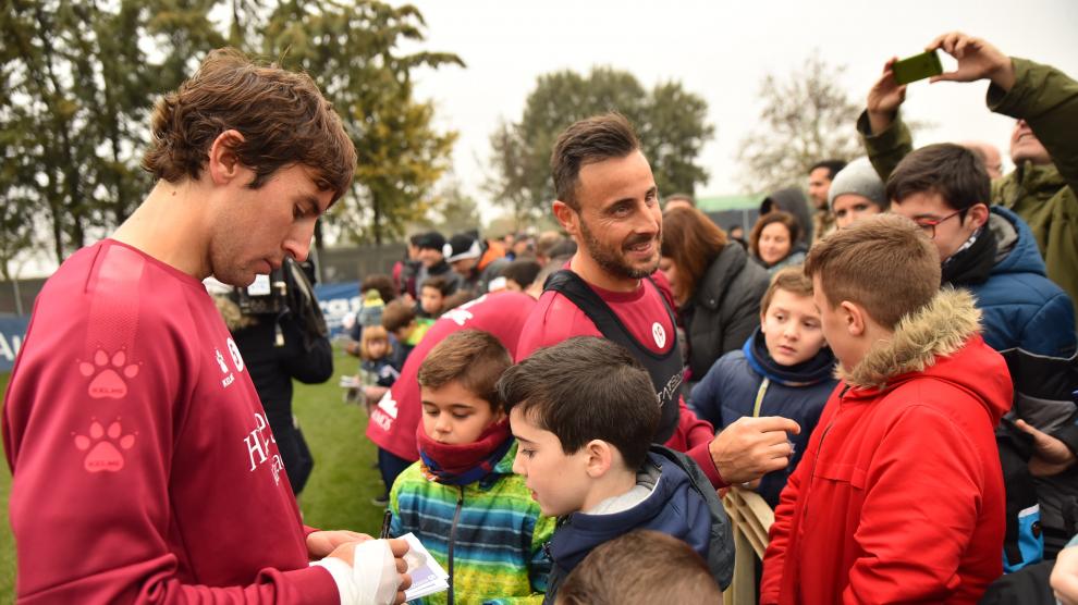 Entreno SD Huesca. Puertas abiertas.. / 30-12-2019 / Foto Roger Navarro [[[FOTOGRAFOS]]]
