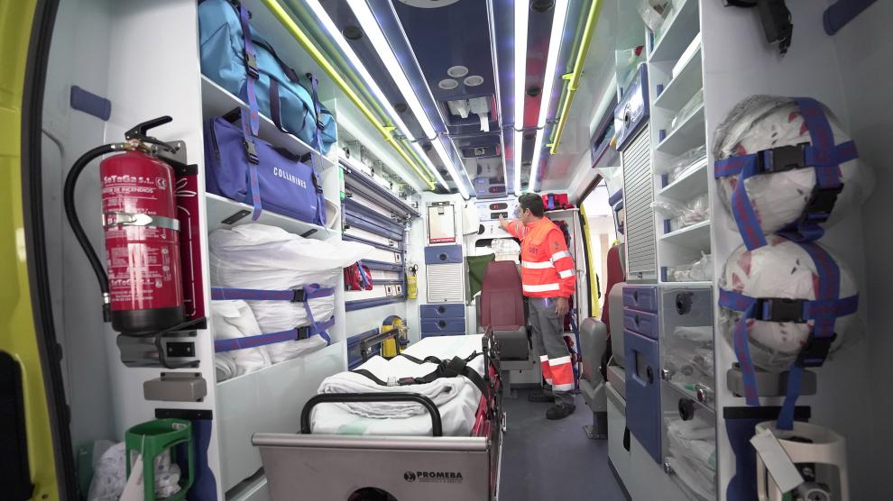 Ambulancia en el centro de salud ensanche de Teruel. Foto Antonio Garcia/Bykofoto. 26/01/20 [[[FOTOGRAFOS]]]