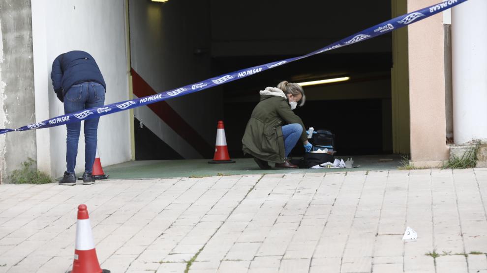 Un hombre recibe varios disparos al salir de su garaje en Zaragoza