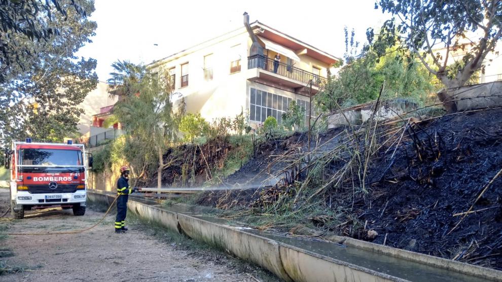 Bomberos del Parque de Alcañiz de la Diputación de Teruel han intervenido en Castelerás