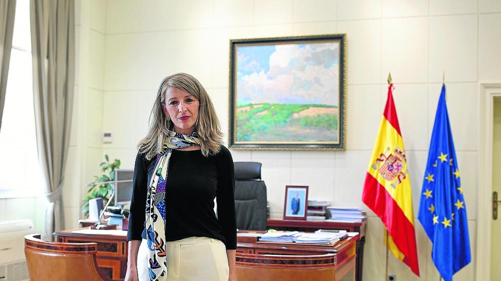 La ministra de Trabajo Yolanda Díaz, en su despacho.