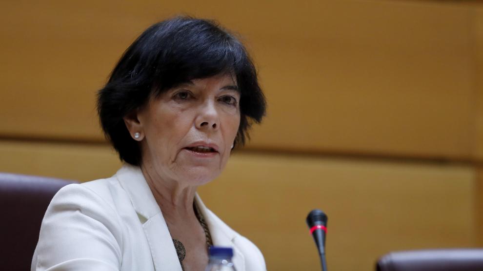 Isabel Celaá, en la Comisión de Educación del Senado.