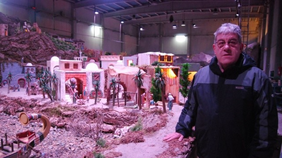 Manolo Campo, junto a su Belén
