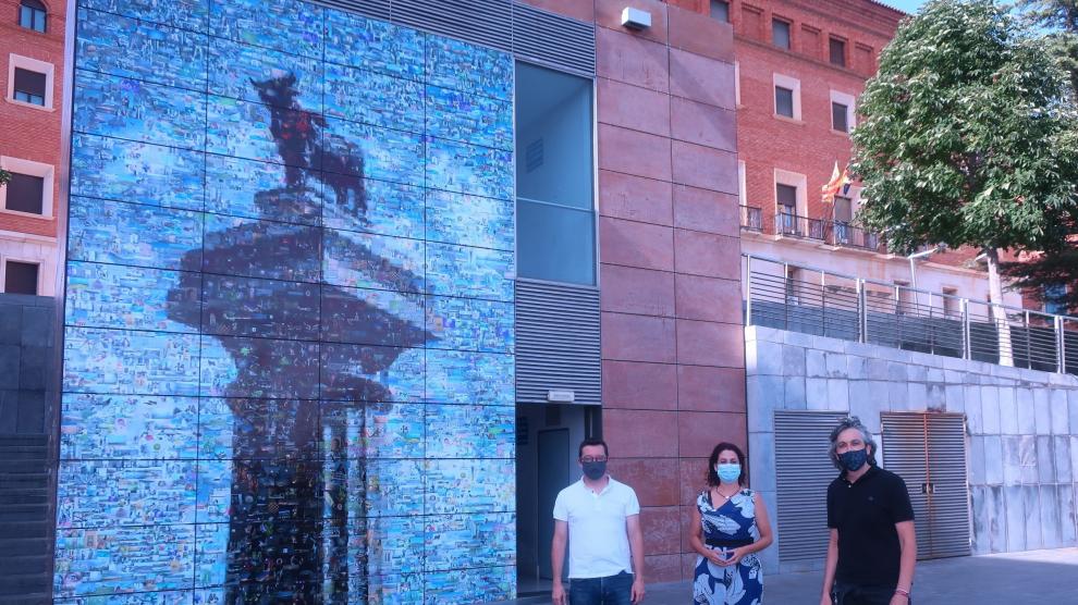 El mural mide 4,8 por 7,5 metros