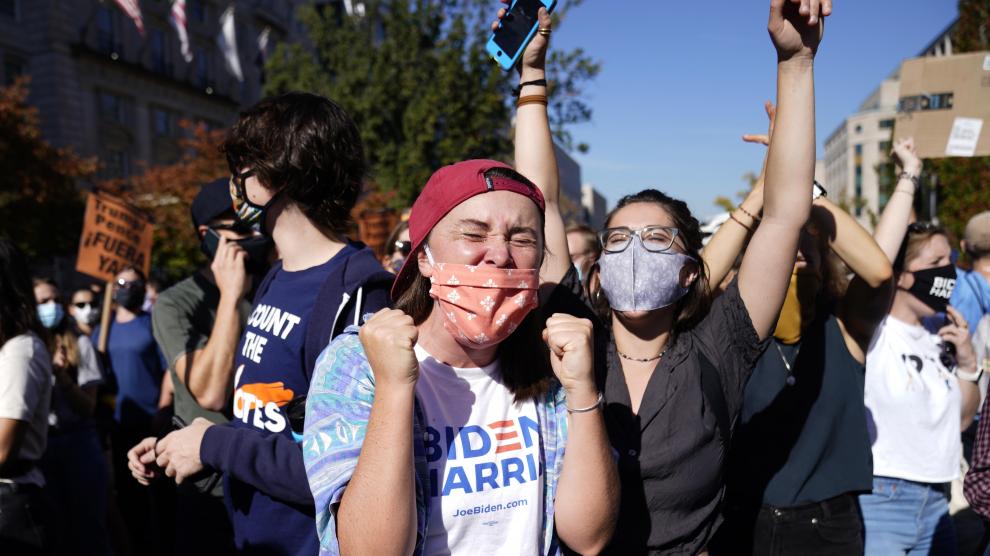 Washington Y Nueva York Se Lanzan En Masa A La Calle Para Celebrar La Victoria De Joe Biden