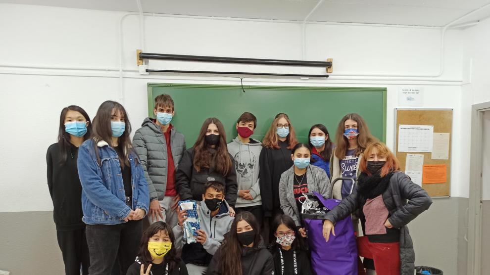 El equipo de alumnos solidarios, que ha aceptado el reto 'Súper Tú'