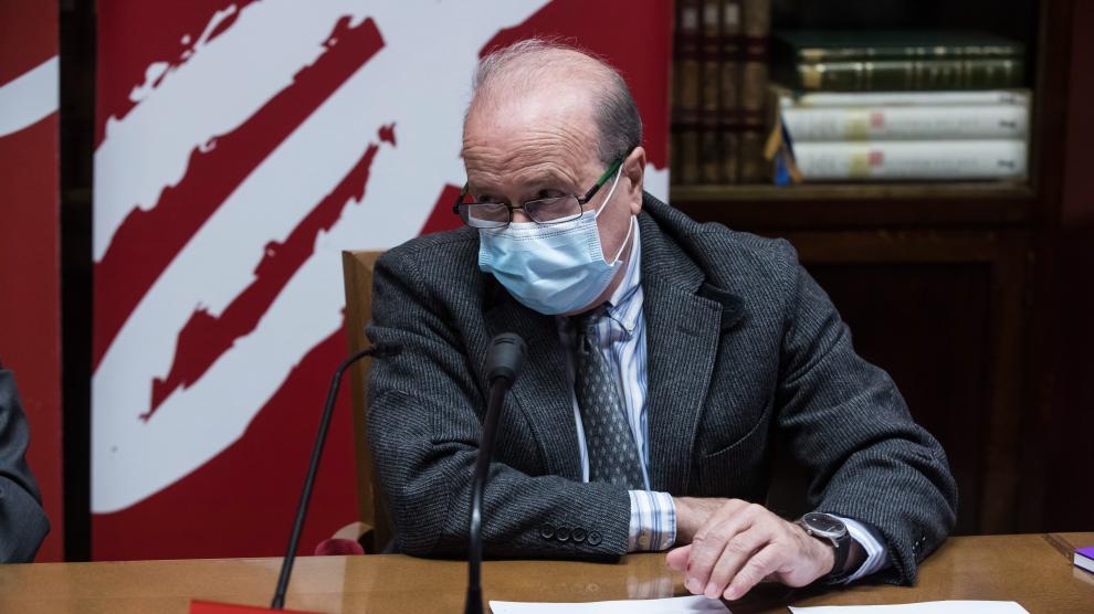 El catedrático Marcos Sanso es el autor del estudio pionero sobre el impacto de la pandemia en la hostelería en Aragón. Lo ha presentado esta misma mañana en la Cámara de Comercio de Zaragoza.