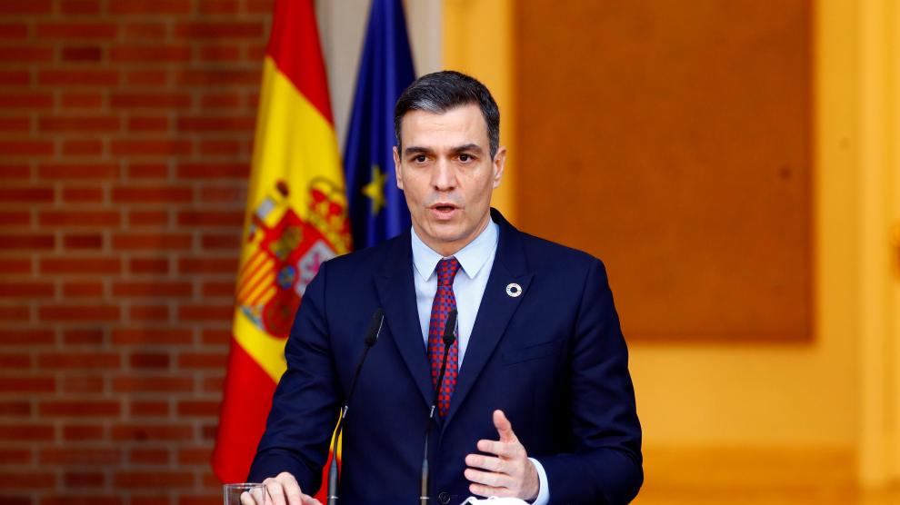 Sánchez informó esta tarde al rey de sus cambios y comparece en Moncloa