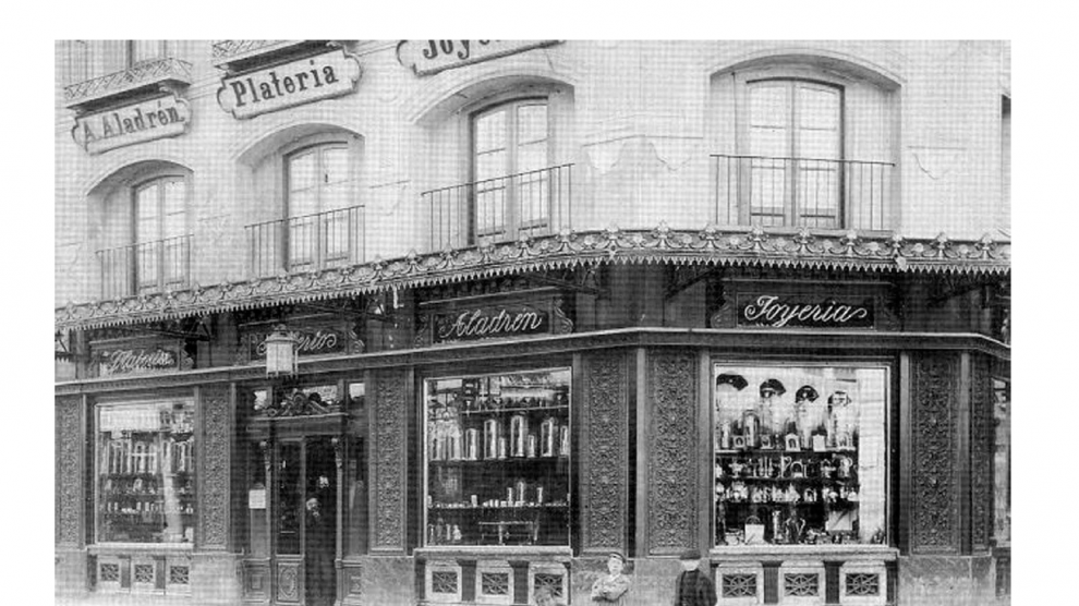Una imagen del exterior de la joyería en el año 1905.
