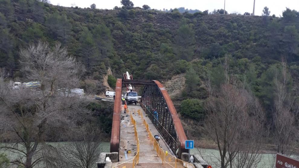 Imagen del puente de este martes, con el hormigón ya echado en la plataforma.