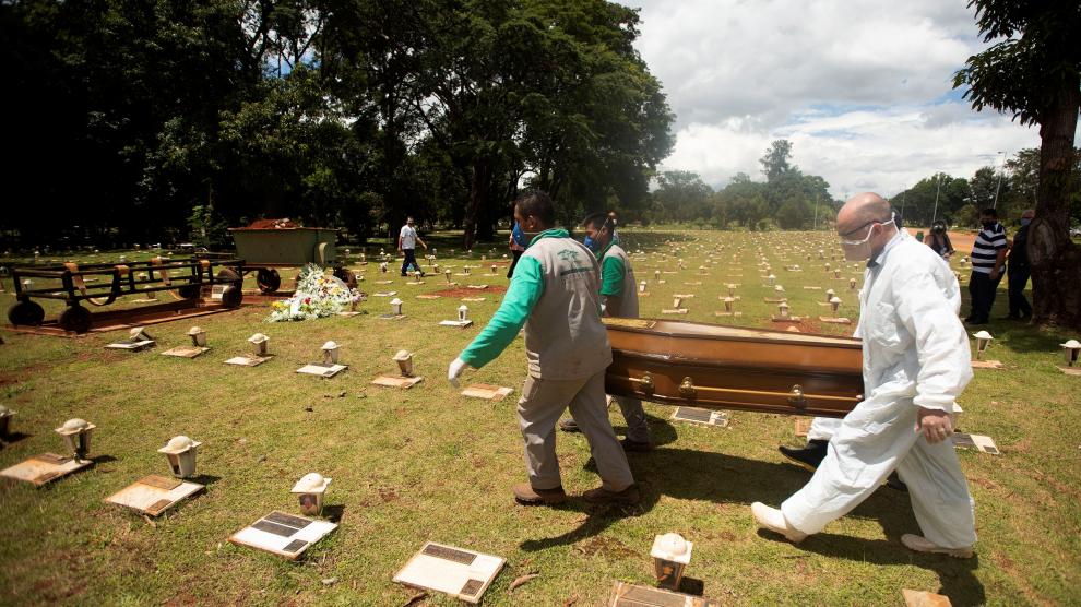 Récord de muertes y alta ocupación hospitalaria en Brasil por la pandemia
