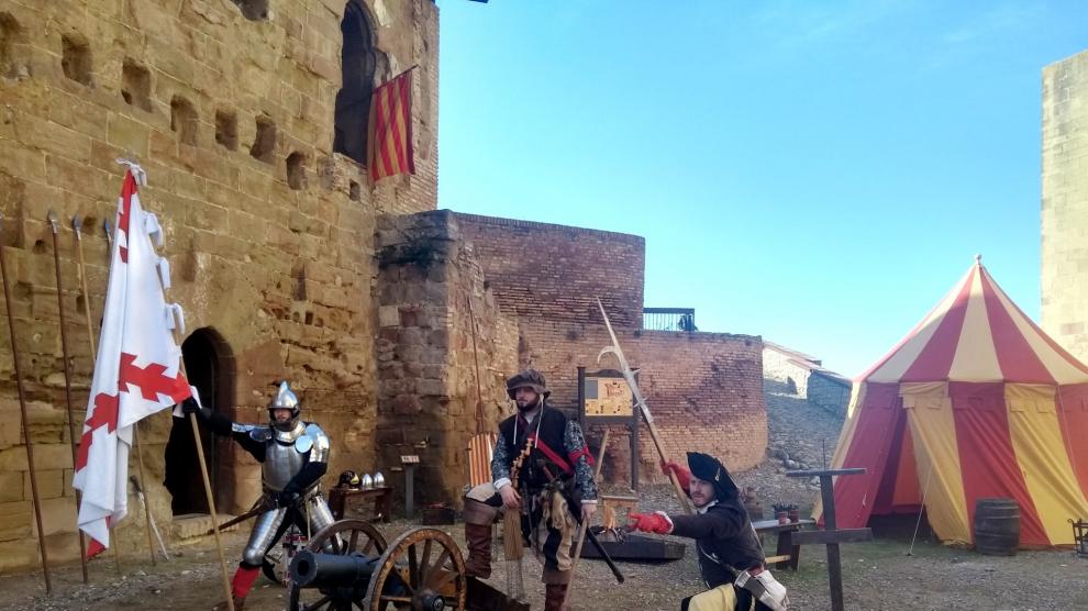 Recreación histórica en el castillo de Monzón en enero.