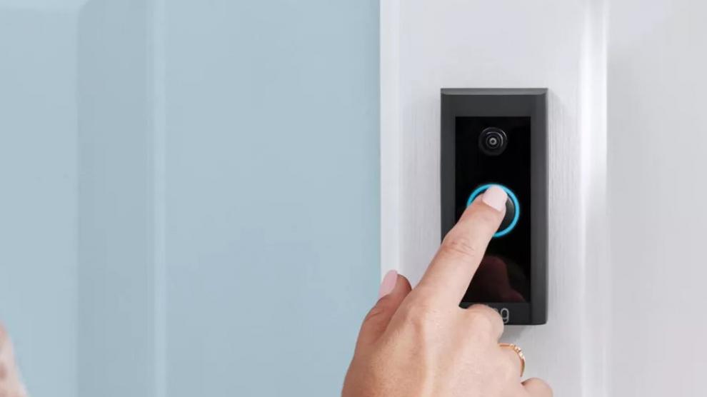 El Ring Video Doorbell Wired es uno de los timbre inteligentes más sencillos de instalar.