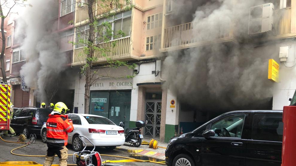 El suceso generó una gran humareda.