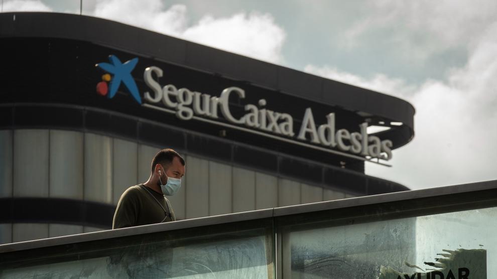 CaixaBank inicia los trámites del ERE para más de 2.000 empleos