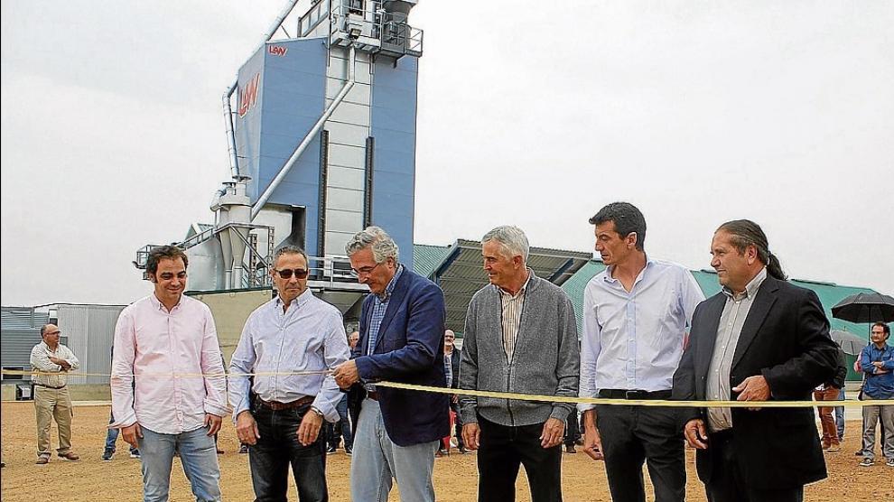 Inauguración en 2017 del secadero de la cooperativa de Montesusín, uno de los proyectos subvencionados por el Leader.