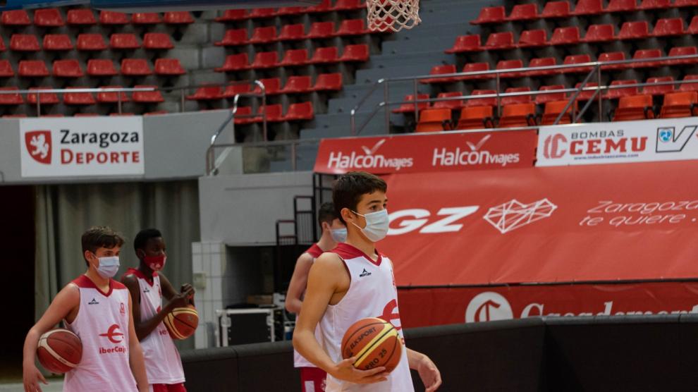 El Basket Zaragoza abre las puertas este fin de semana a los jóvenes talentos del baloncesto.