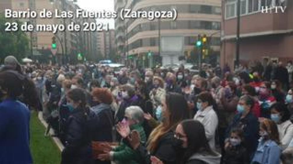 Decenas de personas se concentrado en Las Fuentes para condenar la violencia machista