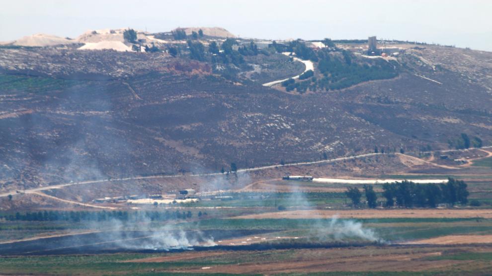 Israel ataca con artillería Líbano en respuesta al impacto de dos proyectiles en su territorio