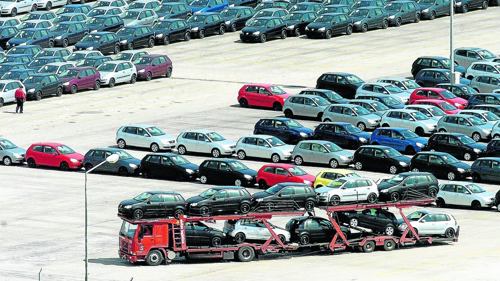 Traslado de vehículos fabricados en la plata de Volkswagen de Landaben, Navarra
