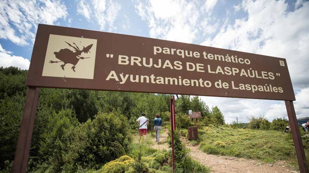Fotos del parque temático de las brujas en Laspaúles