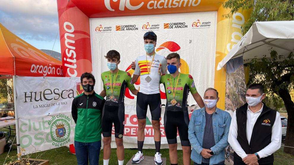 Podio del Campeonato de Aragón de ciclismo en ruta júnior masculino.
