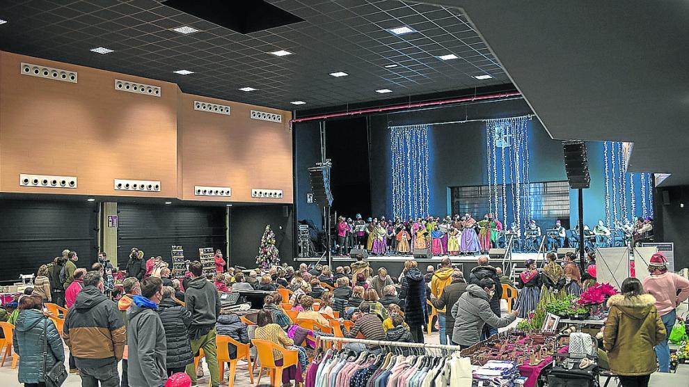 El Grupo de Jota de El Burgo de Ebro, en la inauguración del Cemube.