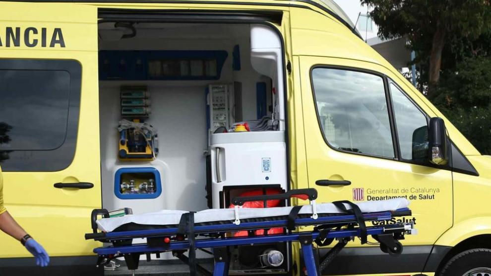 Imagen de archivo de una ambulancia del Sistema de Emergencias Médicas (SEM) de Cataluña