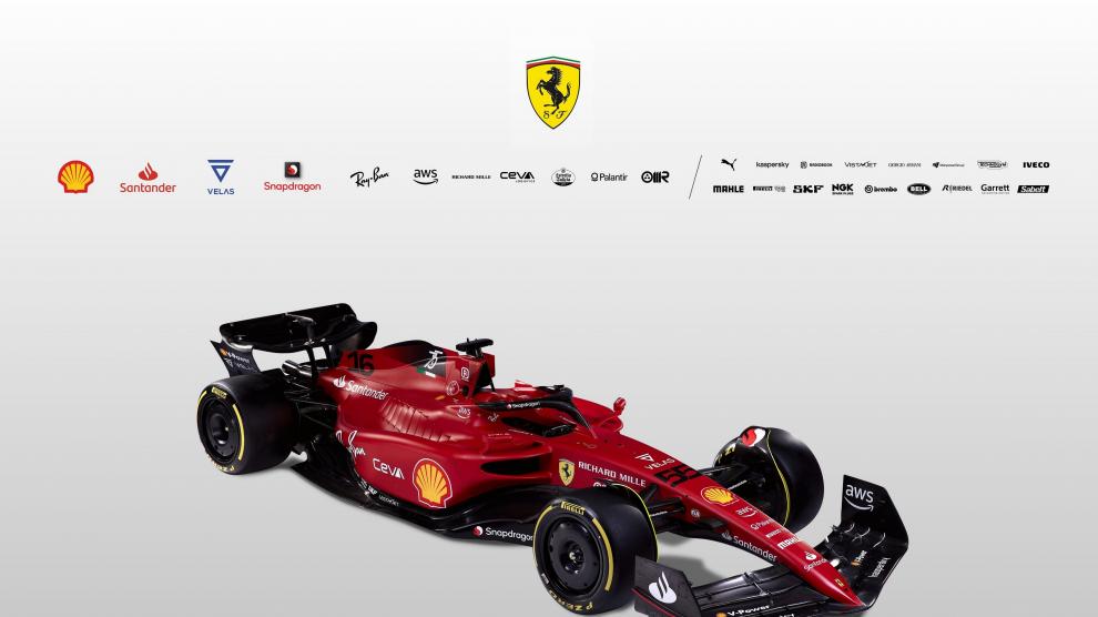 El nuevo Ferrari F1-75 con el que la escudería competirá en el Mundial 2022 de Fórmula 1, con los pilotos Carlos Sainz y Charles Leclerc.