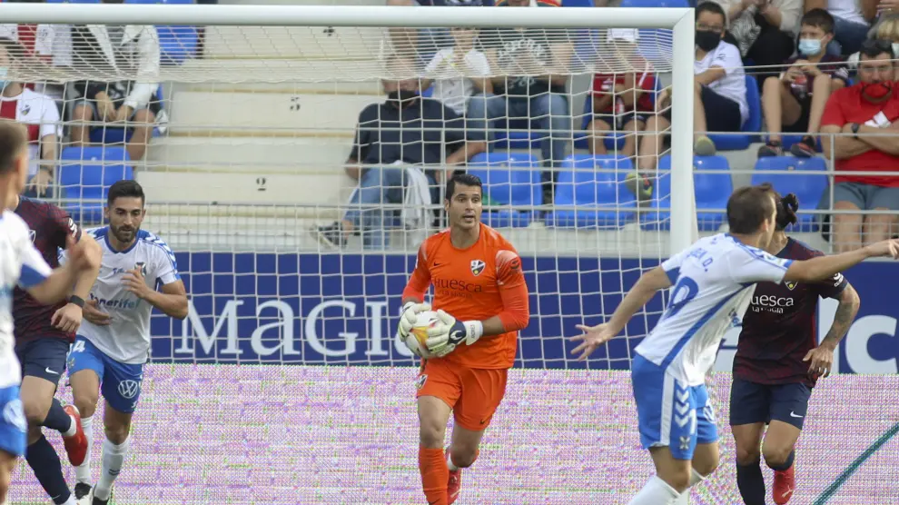 Andrés Fernández, en un partido de esta temporada.