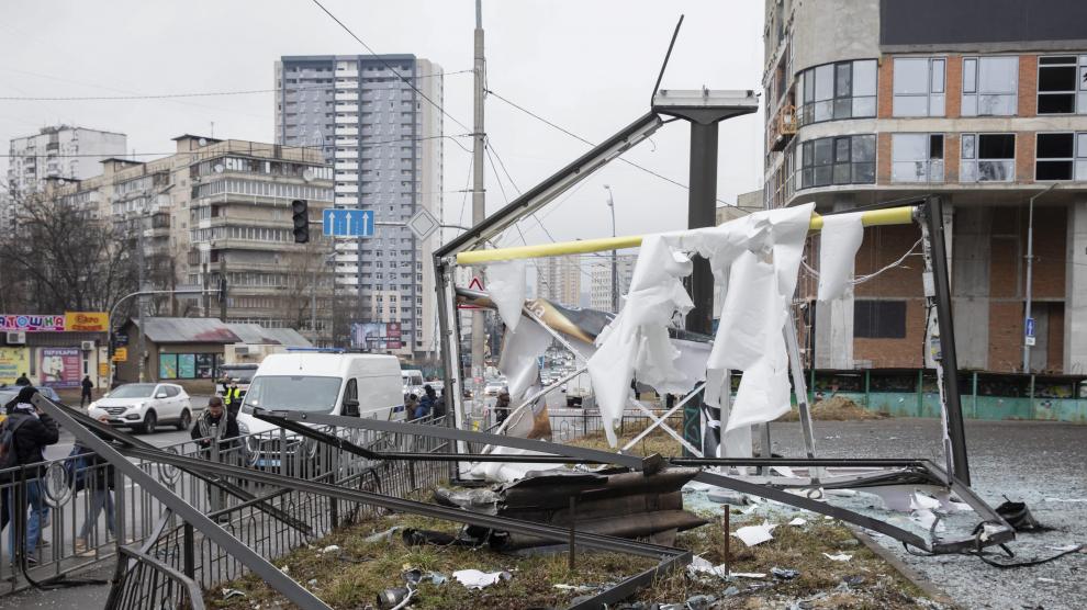 Restos de una explosión en Kiev.