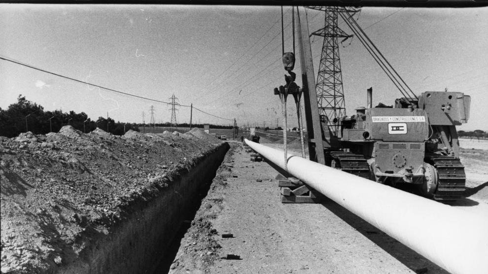 Construcción del gasoducto en las cercanías del Serrablo.