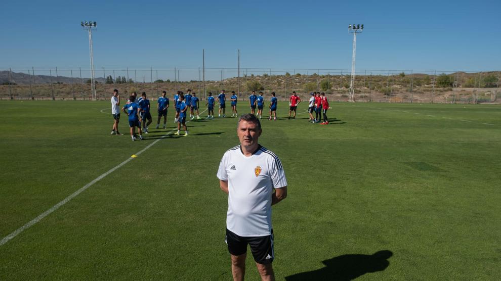 Larraz posa en la Ciudad Deportiva.