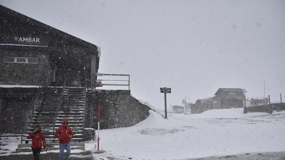 Nieve en Candanchu, este viernes.