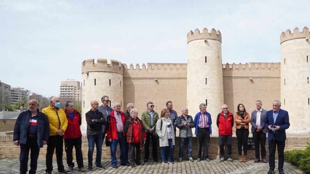 Presentación de la marcha frente al palacio de la Aljafería en Zaragoza.