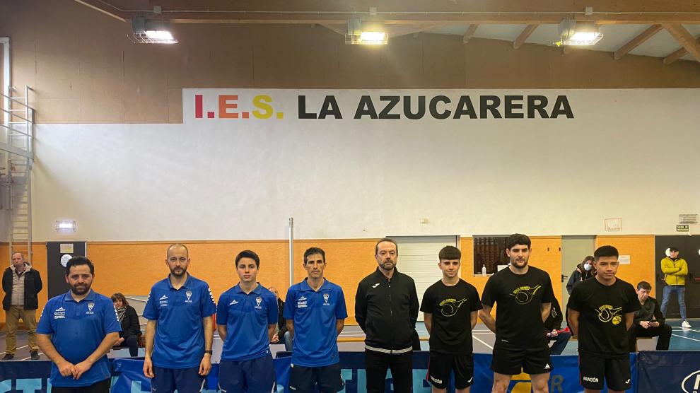 School Zaragoza vs Helios, en el primer encuentro de la eliminatoria.