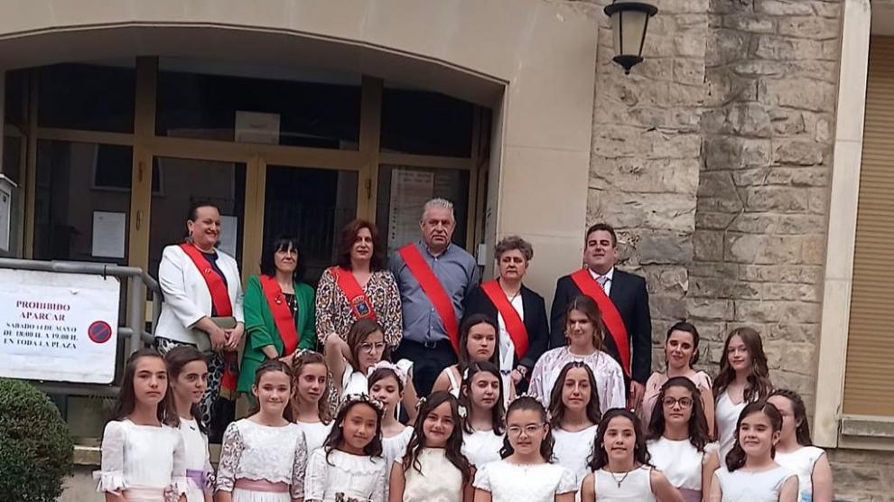 Presentación el pasado sábado 14 de mayo de las mairalesas en el municipio de Tardienta.
