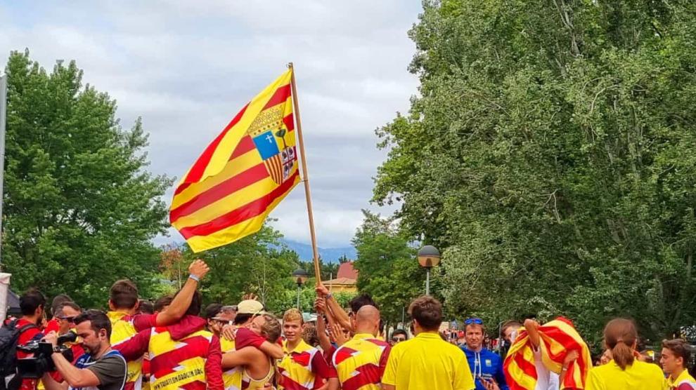 Fotos del histórico bronce de Aragón en triatlón