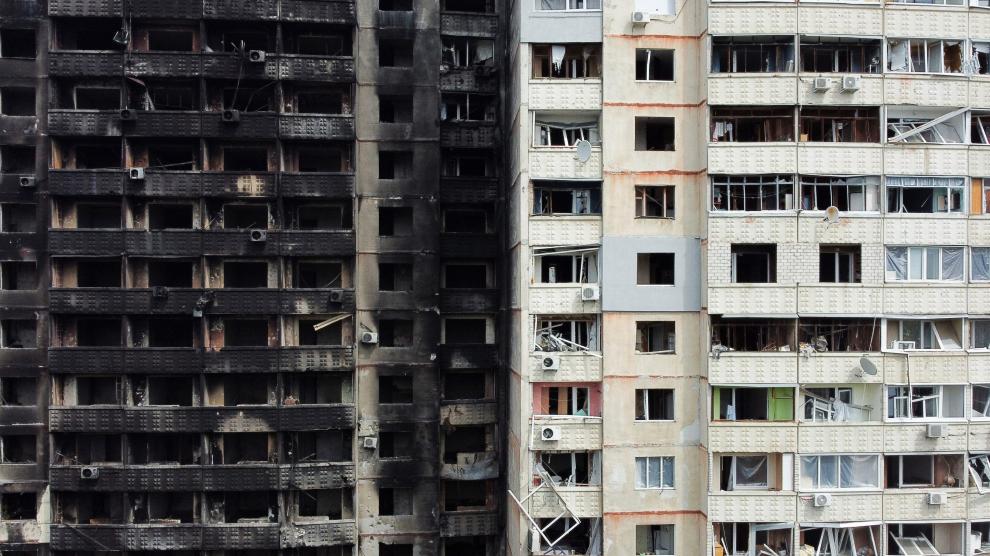 Edificios destrozados tras los ataques rusos en Saltivka