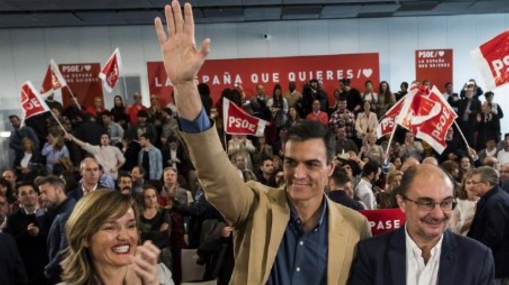 Pilar Alegría, Pedro Sánchez y Javier Lambán, en una foto de archivo