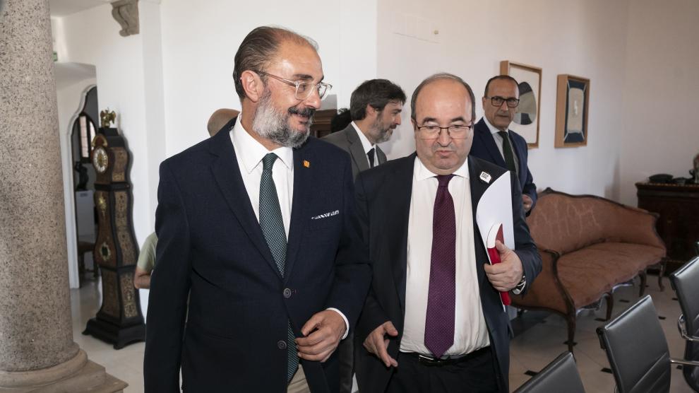 El presidente de Aragón, Javier Lamán, y el ministro de Cultura, Miquel Iceta, este martes en Madrid