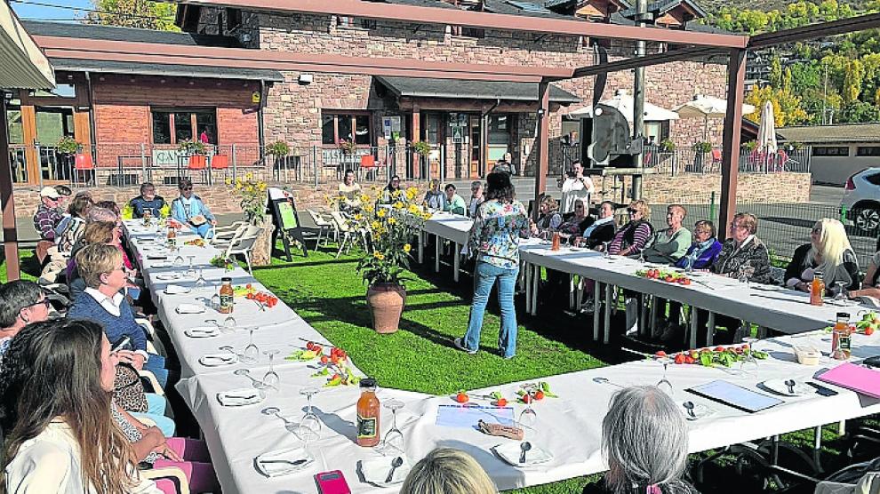 Encuentro celebrado en Laspaúles en conmemoración de la Mujer Rural en la Comarca de la Ribagorza