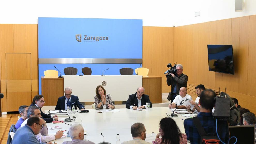 Trabajadores del bus, Avanza y el Ayuntamiento se reúnen este martes