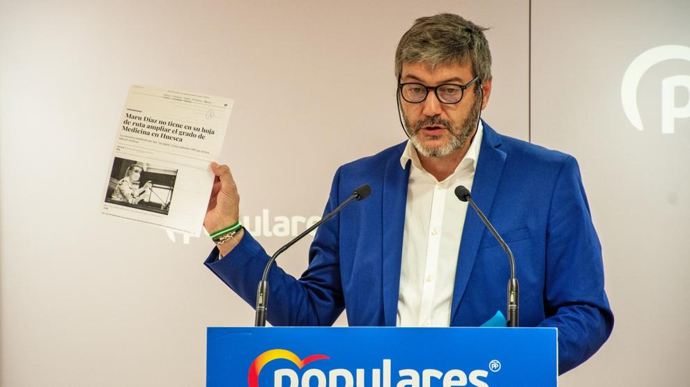Gerardo Oliván, presidente provincial del PP durante la rueda de este miércoles en Huesca.