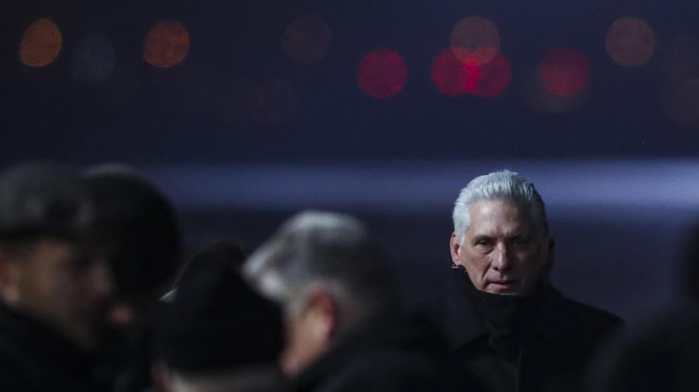 El presidente de Cuba, Miguel Diaz-Canel, en su llegada a Rusia