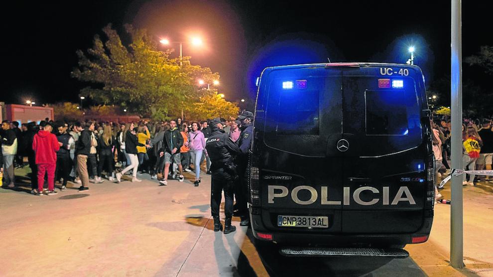 La Policía había reforzado la vigilancia en el exterior del recinto ferial durante las fiestas del Pilar.