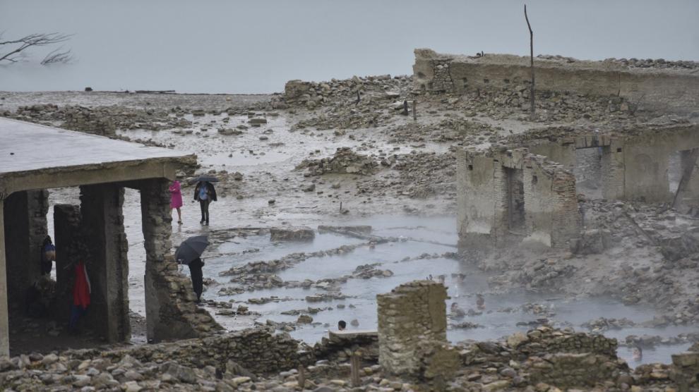 Una imagen del embalse de Yesa de este pasado diciembre, con las ruinas aún a la vista.