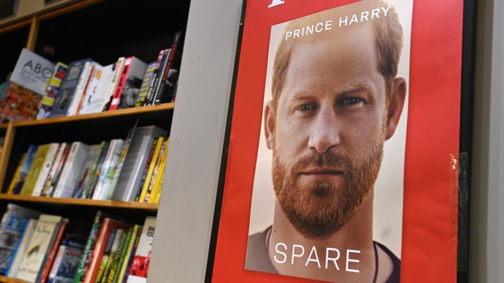 'Spare', la autobiografía del príncipe Enrique, llegará a España bajo el título 'En la sombra'
