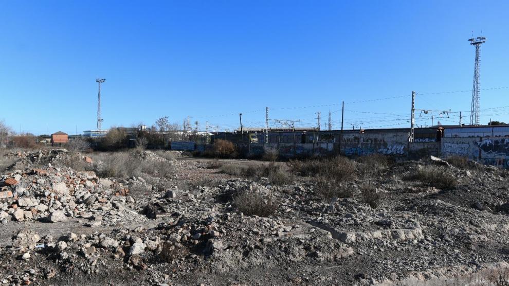 El Ayuntamiento, Saica y la Sareb han cerrado este lunes un acuerdo para desatascar el plan de Aceralia y poner fin a una de las mayores cicatrices urbanas de la ciudad.