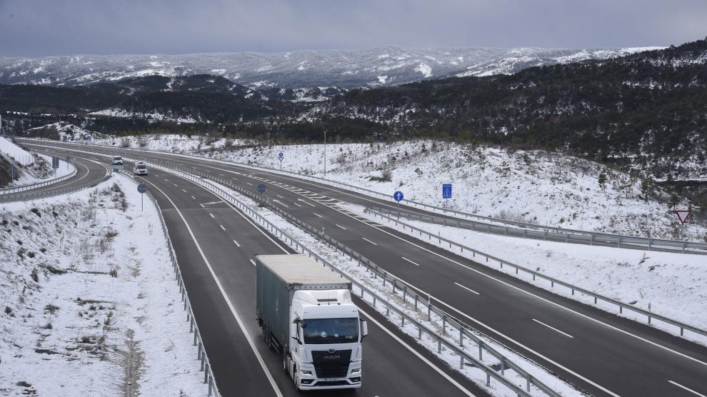 Presentador aliviar Mentalidad Temporal de nieve en Aragón: estado de las carreteras